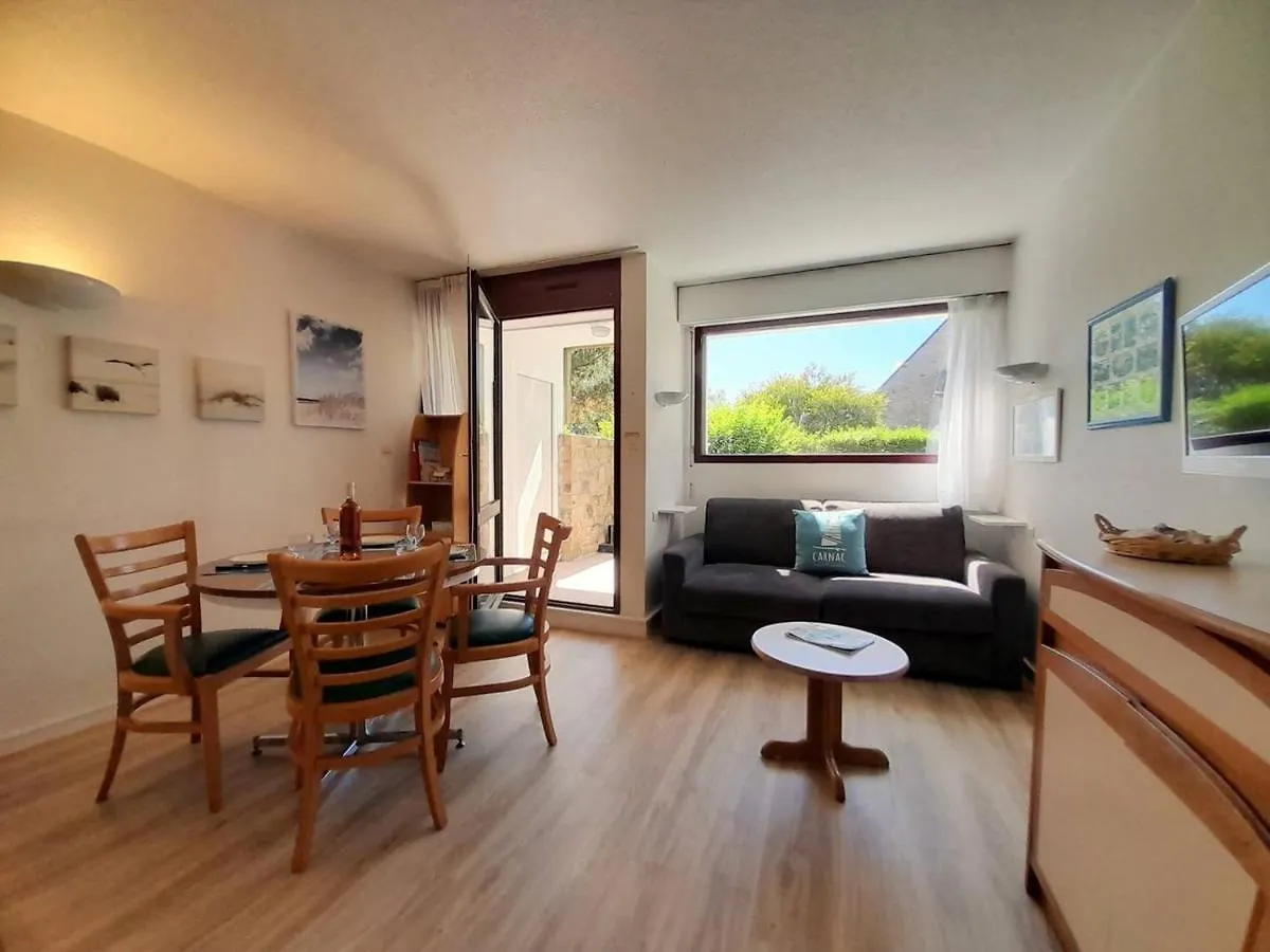 Apartment Carnac : Studio Cabine Avec Piscine Chauffee, Proche Plage Et Thalasso, Animaux Bienvenus - Fr-1-477-186